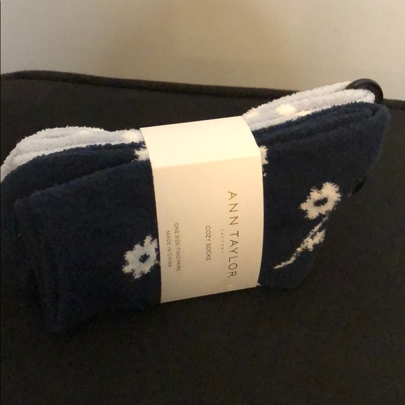 COZY SOCK SET - Picture 3 of 5